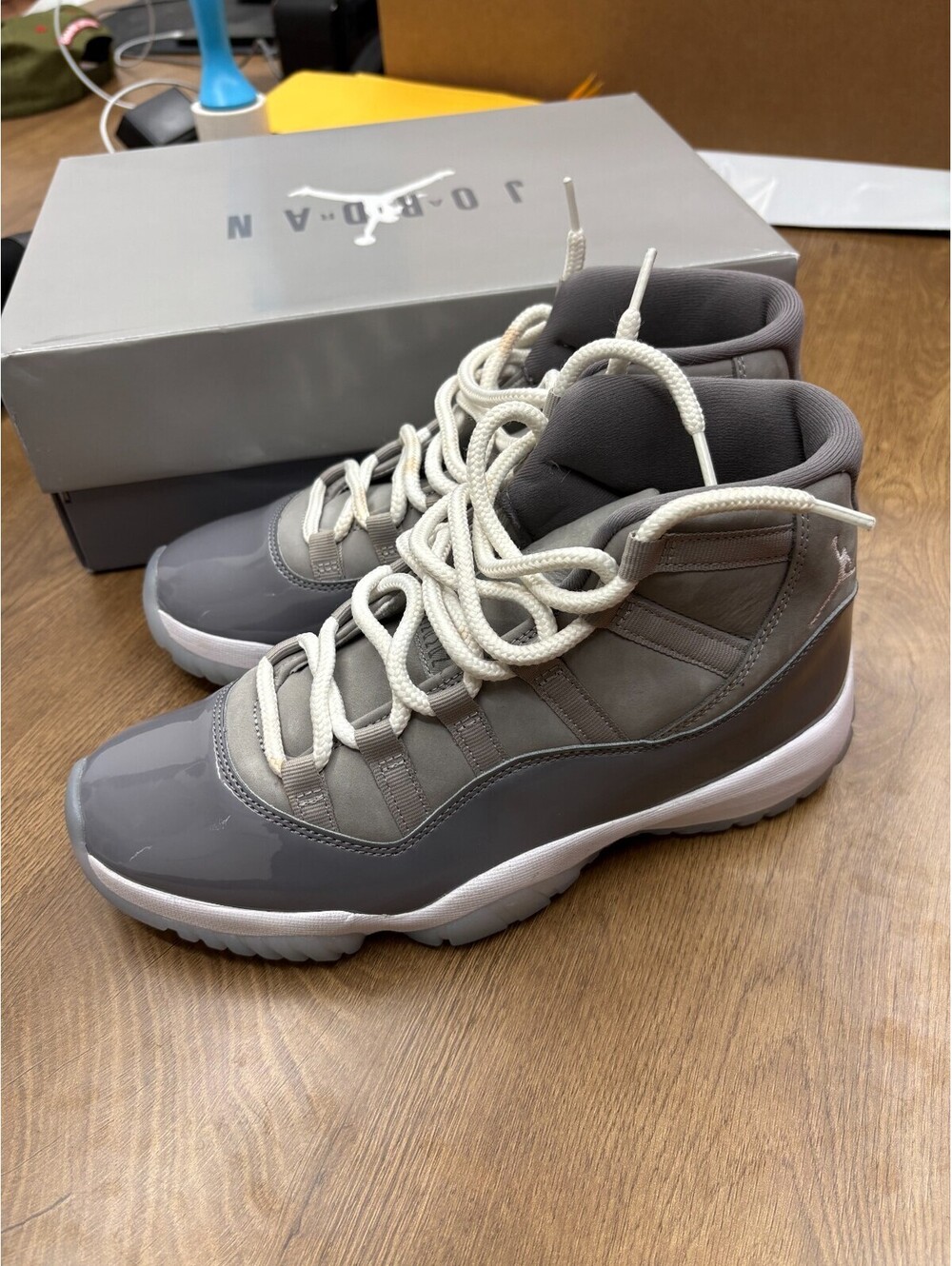 Air Jordan 11 Retro Cool Grey Medium Grey White Men's Size 8.5 (CT8012-005)